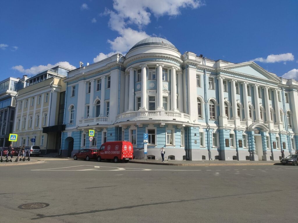 Здание пароходного общества Волга